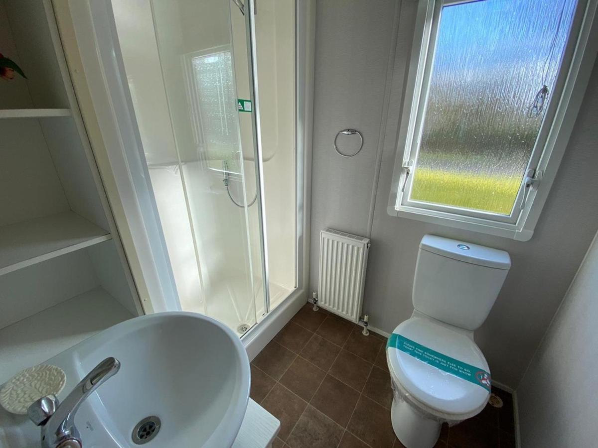 Beautiful 3 Bedroom Caravan With Hot Tub - Tattershall Lakes Dış mekan fotoğraf