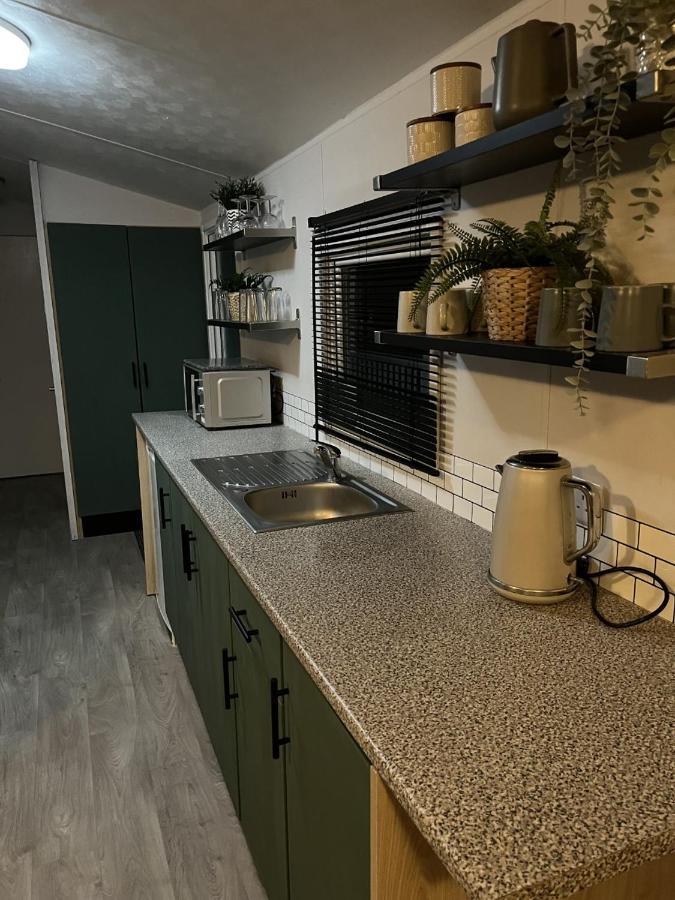 Beautiful 3 Bedroom Caravan With Hot Tub - Tattershall Lakes Dış mekan fotoğraf