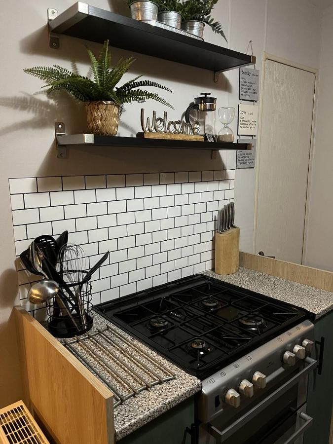 Beautiful 3 Bedroom Caravan With Hot Tub - Tattershall Lakes Dış mekan fotoğraf
